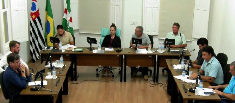 Câmara de São Bento do Sapucaí aprova cassação da Prefeita