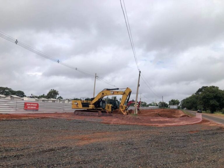 Pacaembu Construtora inicia obras de duplicação da estrada vicinal Jocelin Gotardi em Araçatuba