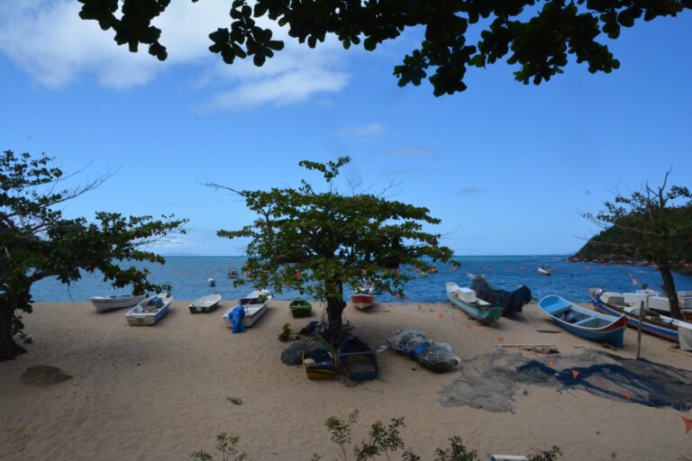 hotel praia da serraria comunidade caiçara