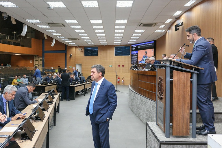 Vereadores aprovam projeto ‘anti-funk’ nas escolas de rede pública e privada