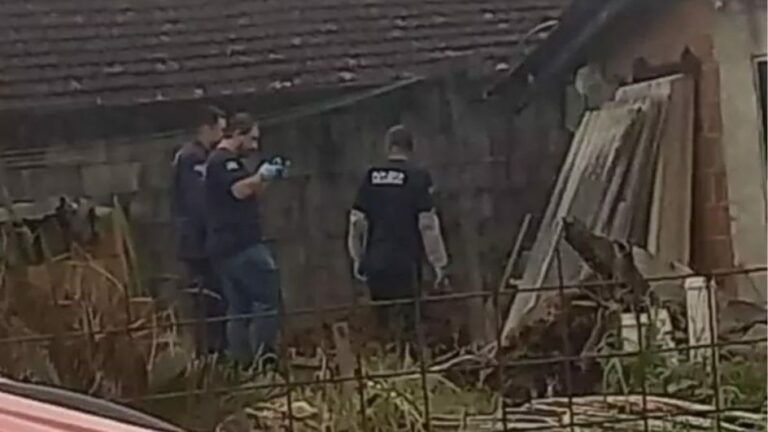 Mulher é morta com golpes de marreta pelo marido e enterrada no quintal de casa em SC