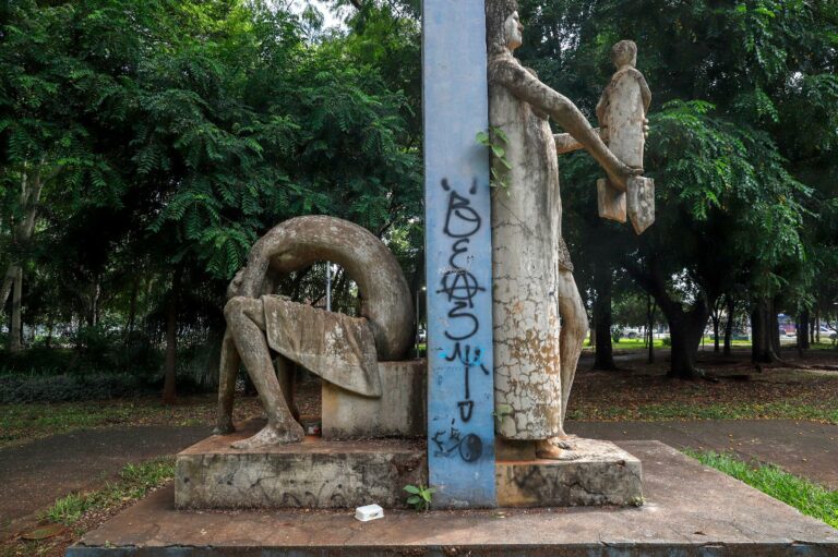Por R$ 140 mil, obras de Bassano Vaccarini no Parque Maurílio Biagi serão restauradas