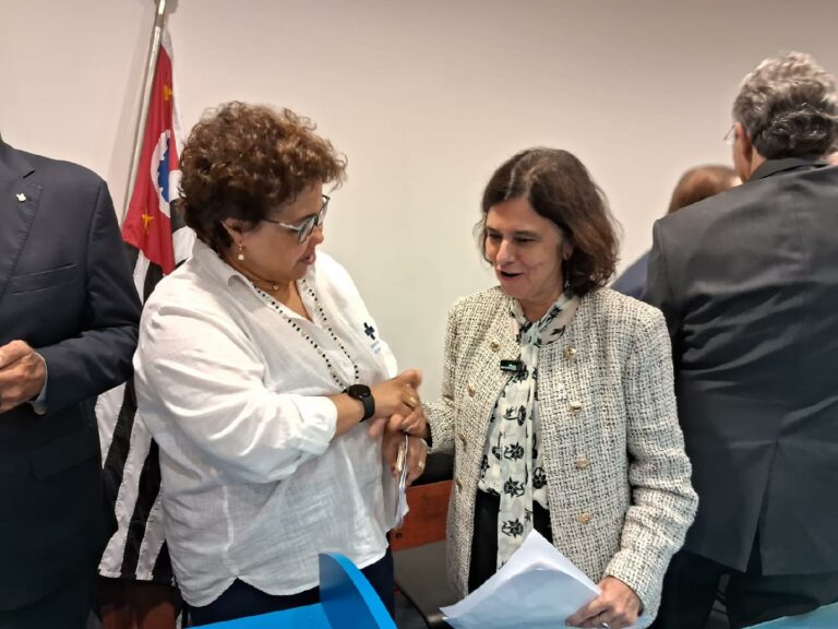 Ministra da Saúde participa de lançamento de estudo contra câncer no HC de Ribeirão
