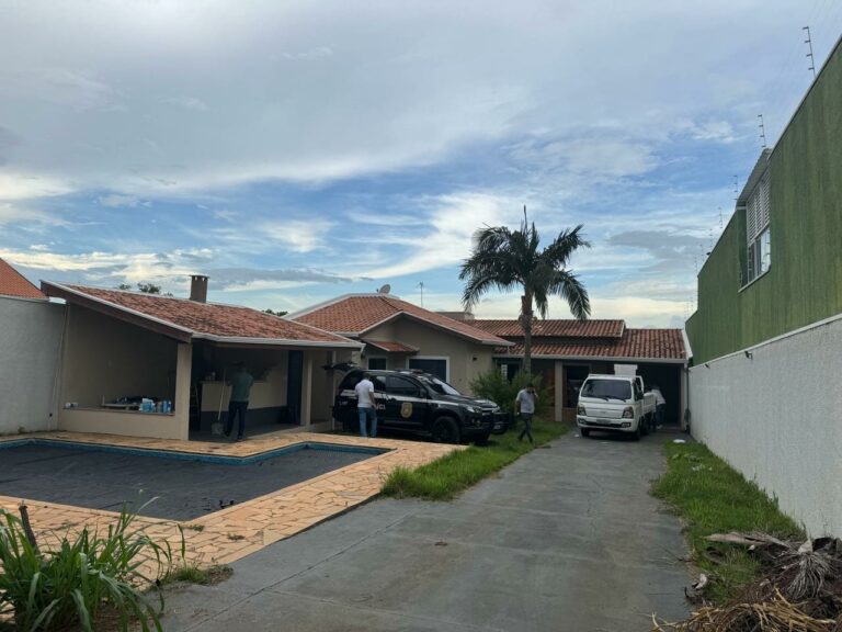 Dupla suspeita de participação de facção criminosa é presa no interior de SP