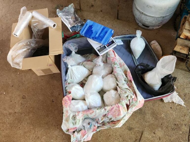 Casal é preso com 11 quilos de cocaína e prensa para embalar entorpecentes em Birigui