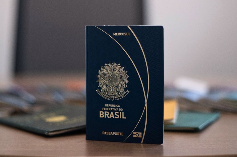 PF retoma agendamento de emissão de passaporte online
