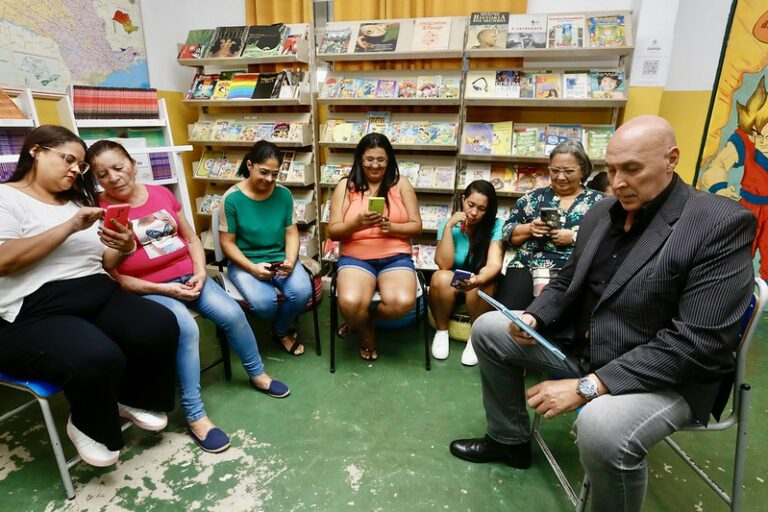 Guarujá lança biblioteca digital em 3D; Veja como funciona