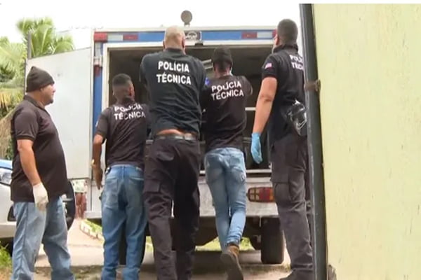 Filho mata a mãe a facadas após ritual e decepa mão da vítima para sacar dinheiro em agência