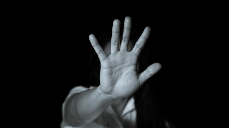 Ponte Preta, Guarani e Unicamp se unem em campanha de conscientização sobre violência contra a mulher