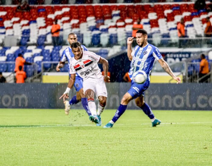 CB4B31B0-104B-44AA-8568-F5937D55BB3A