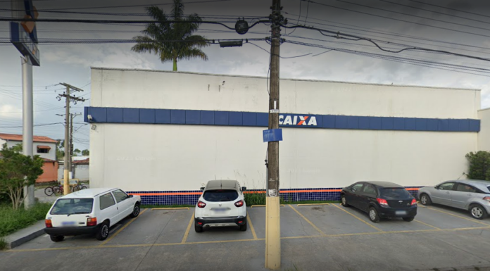 Dupla tenta furtar agência bancária pelo telhado, mas foge sem levar nada no interior de SP