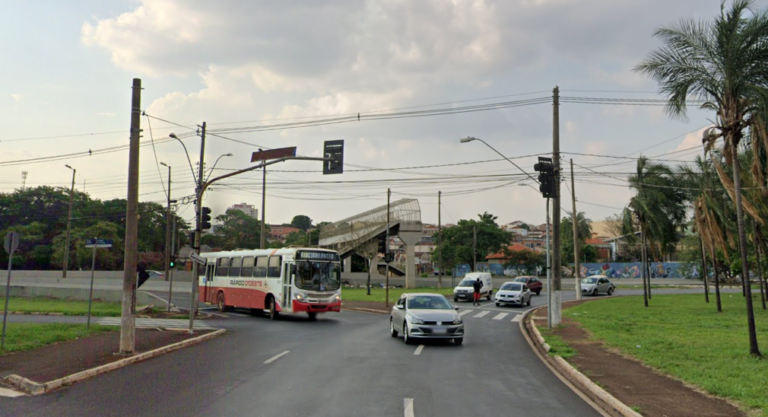 Em suposto estado de embriaguez, mulher é atropelada na Vila Virgínia e sofre traumatismo craniano