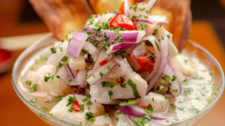 Para todos os gostos: aprenda a fazer um ceviche clássico