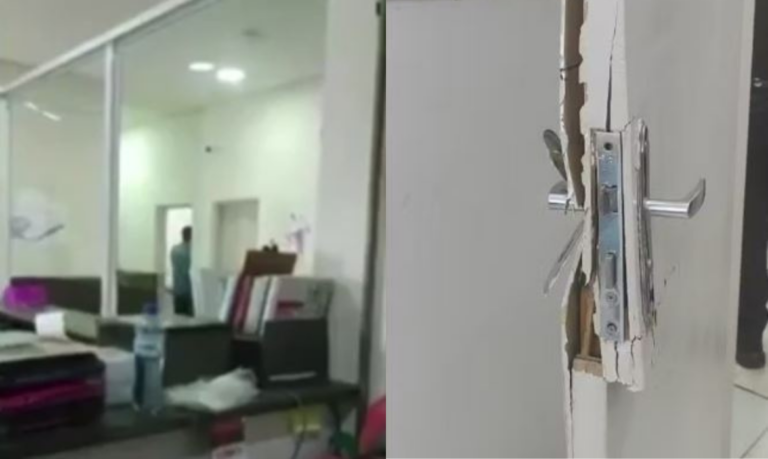 “Você vai ser a primeira a morrer”: Paciente arromba porta de sala de hospital e ameaça médica; VÍDEO