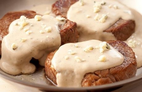 Filé ao Molho de Gorgonzola