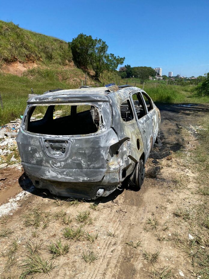 Motorista de aplicativo é feita refém durante assalto em São José