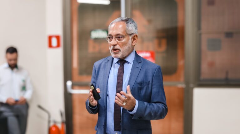 Médico referência em Segurança do Paciente visita o Hospital Unimed Araçatuba