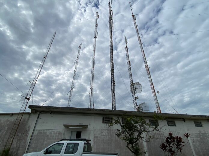Flagra: Onda de furtos em torres de transmissão de rádio e TV Flagra: Onda de furtos em torres de transmissão de rádio e TV