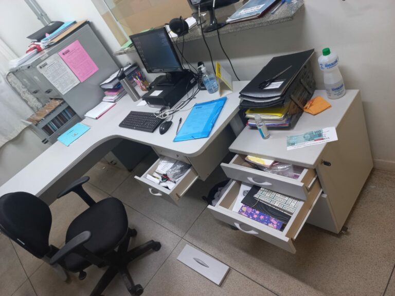 Homem tenta furtar escola municipal e é surpreendido com alarme de segurança