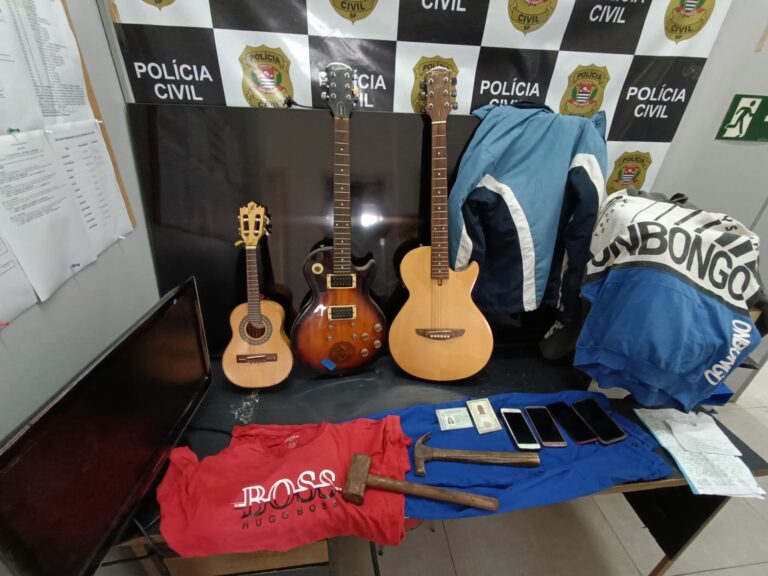 Suspeito agia com uma marreta, quebrava as vitrines da loja e fugia levando diversos produtos em Americana e Santa Bárbara