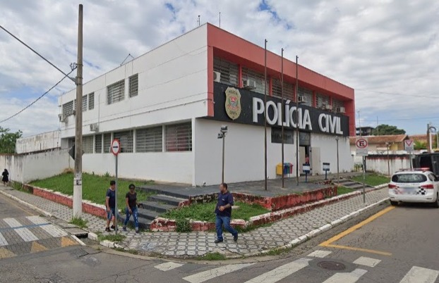 Três jovens são mortos, um é baleado e outro esfaqueado neste fim de semana