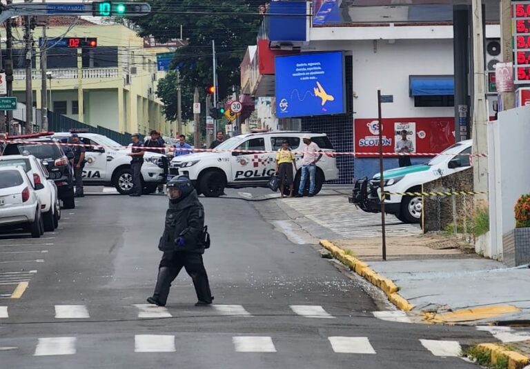 Veja momento em que agência do Banco do Brasil explode no interior de SP