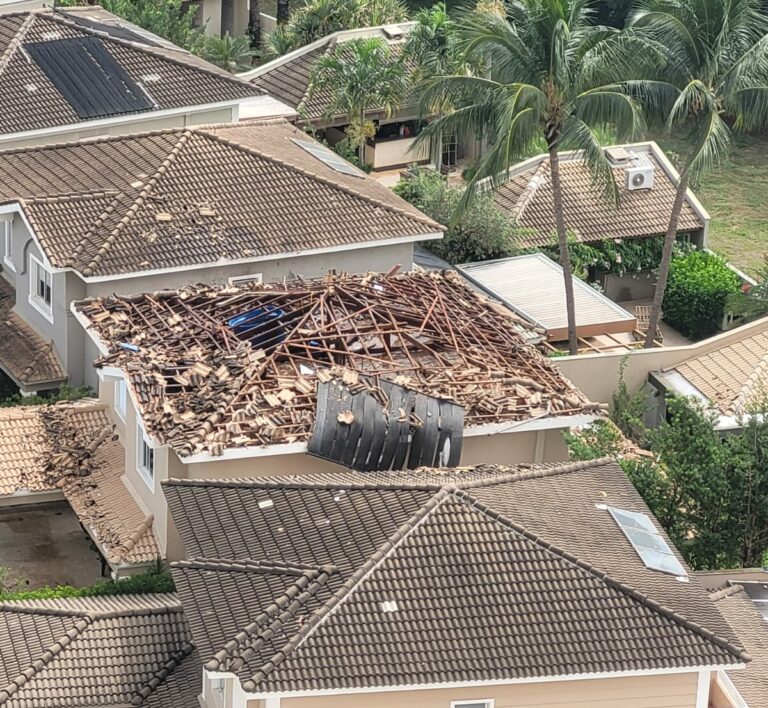 Explosão destrói telhado de residência em condomínio de Araçatuba