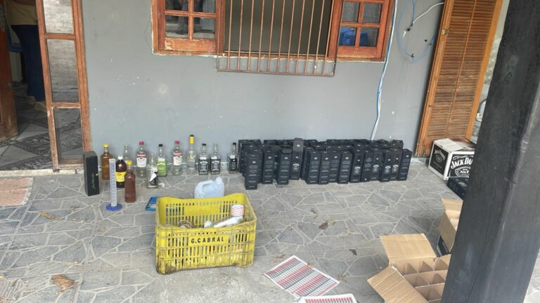 Fábrica clandestina de bebidas é localizada pela Polícia Civil no interior de SP