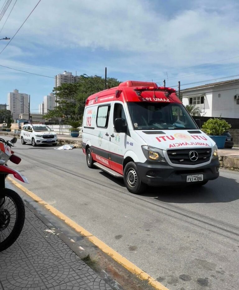 Mulher cai em avenida e morre atropelada em Mongaguá