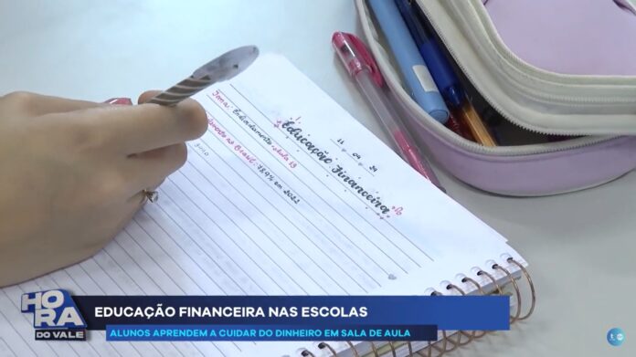 Educação financeira passa a ser obrigatória em escolas de SP