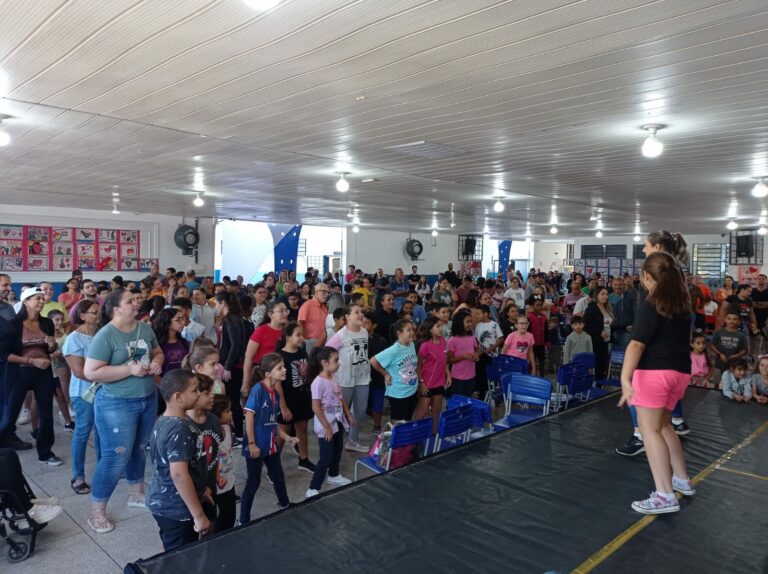 Emeb Profª Henny Ferraz Homem promove 4ª Festa da Família no bairro Ipanema