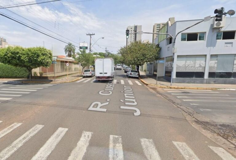 Rua Cussy de Almeida é interditada para revitalização da sinalização de solo