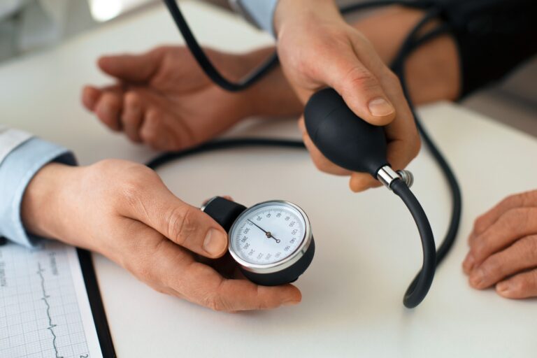 Ribeirão recebe ações para conscientizar a população sobre os perigos da hipertensão arterial