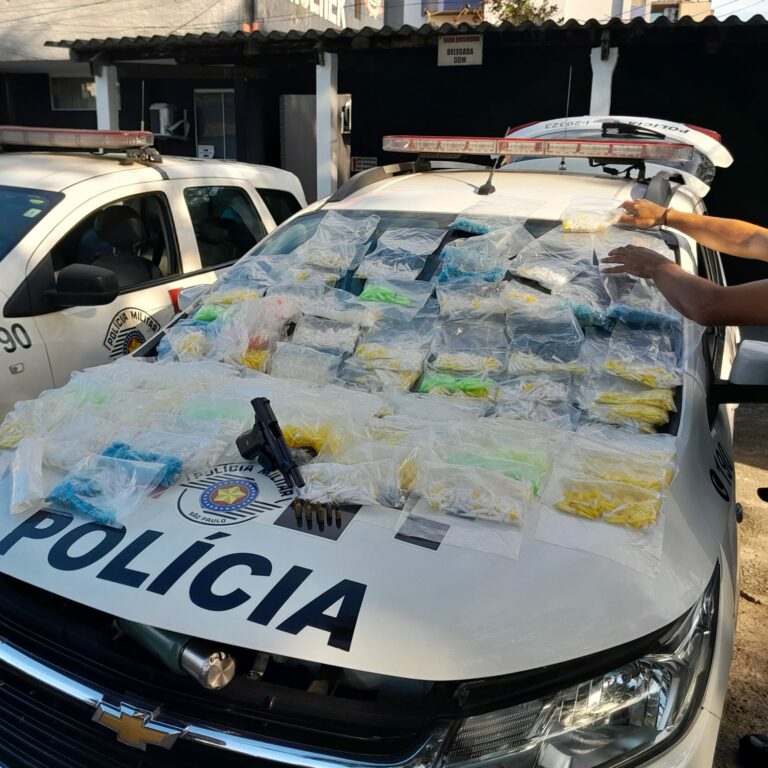 Dupla é presa com quase 10 mil porções de drogas no Litoral Norte