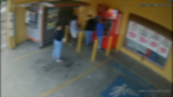 A aposentada teria aceitado ajuda em caixa eletrônico que fica no Jardim Florence em Campinas e teve benefício do INSS sacado por golpista.