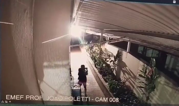 Duas escolas municipais são furtadas e suspeitos são flagrados por central de monitoramento