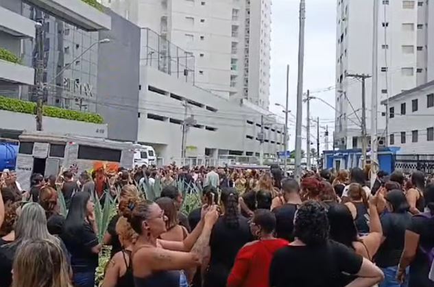 Reajuste salarial de 4% causa revolta em servidores municipais e ameaçam greve em Câmara de Vereadores de Praia Grande