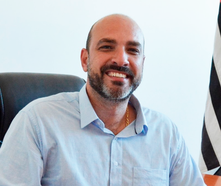 Leandro Maffeis retorna à Prefeitura de Birigui após decisão da justiça