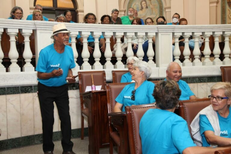 Programa “Vovô Sabe Tudo” abre inscrições em Santos