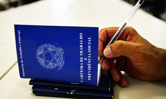 Saiba quais são os direitos de quem trabalha no feriado