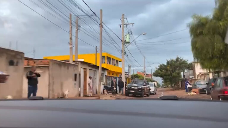 Estão sendo cumpridos 20 mandados de busca e apreensão de contra jovens com envolvimento a diversos roubos violentos em Campinas