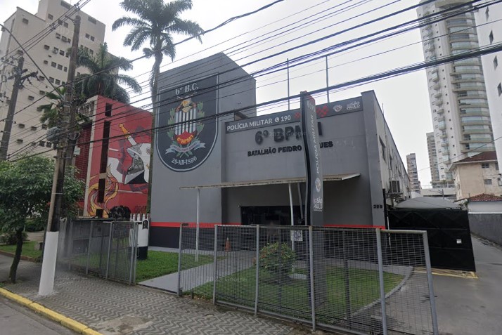 Soldado é presa após ser indiciada por furtar armas e munições do Batalhão da PM no litoral paulista