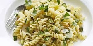 Prático e saboroso: aprenda a fazer um macarrão com gorgonzola