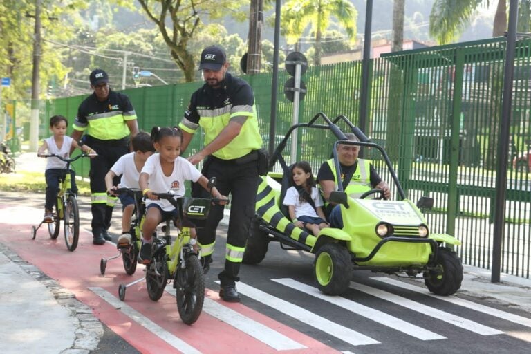 Santos reinaugura ‘minicidade’ educativa e anuncia criação da Escola Pública de Trânsito