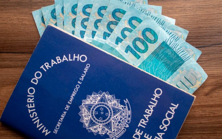 Proposto pelo governo de SP, salário mínimo de R$ 1.640 é aprovado pela Alesp