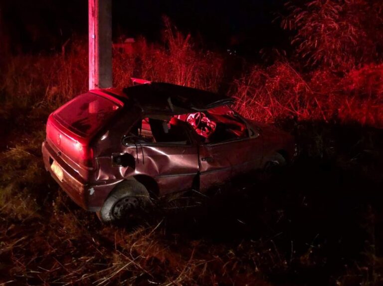 Homem morre ao capotar o carro em Araçatuba