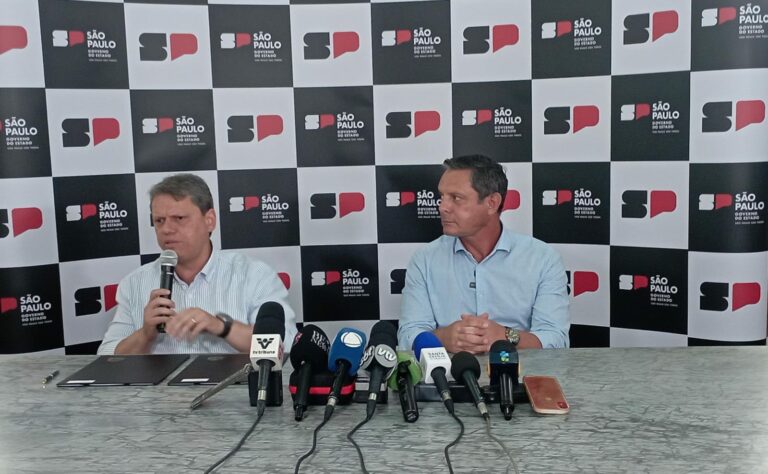 Tarcísio de Freitas esteve em Santos para anunciar investimentos na cidade; Confira