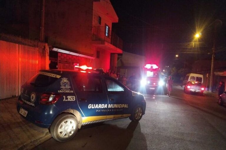 Mulher de 30 anos é esfaqueada nas costas e namorado é apontado como principal suspeito