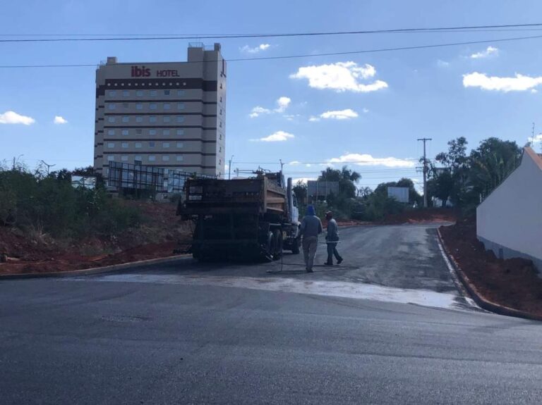 Obras de pavimentação avançam no bairro Nova Iorque em Araçatuba