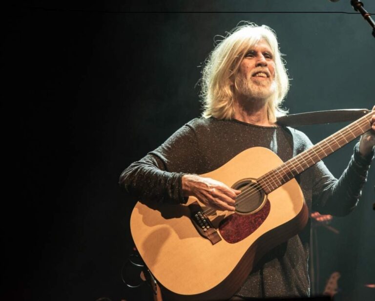 Oswaldo Montenegro se apresenta em Araçatuba na próxima sexta-feira